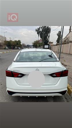 نيسان ألتيما